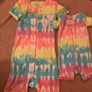 Matching sister PJ’s